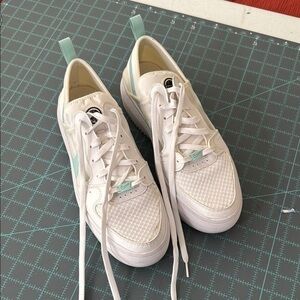 Nike White and Blue Sneakers with Breathable Mesh